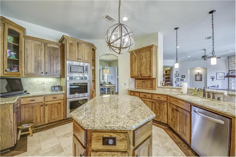 Holidays are a breeze in this gourmet kitchen