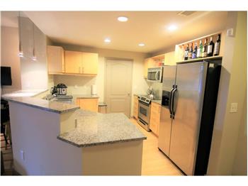 Primary listing photos for listing ID 462657