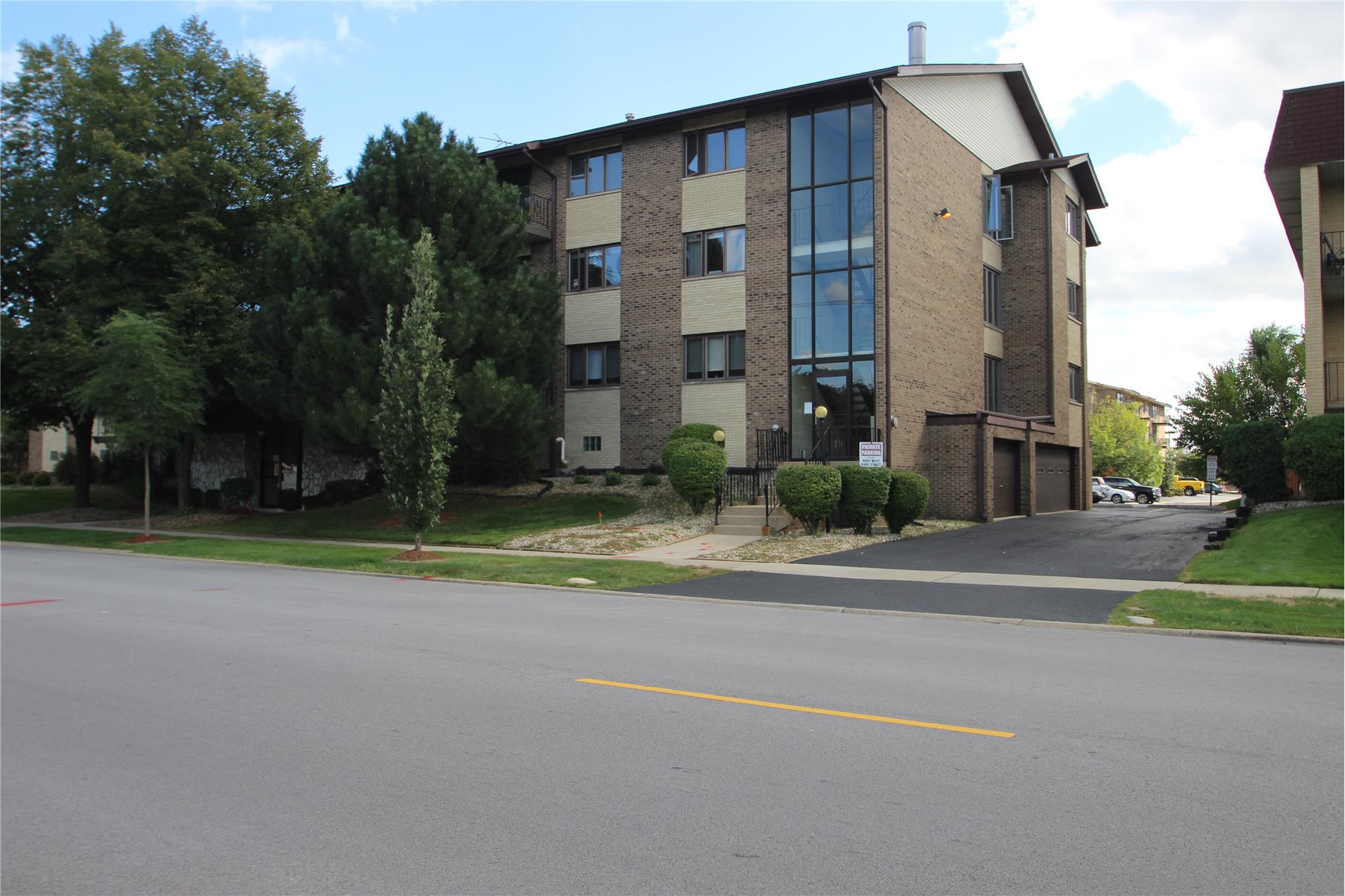 4005 w 93rd Street2B, Oak Lawn, IL