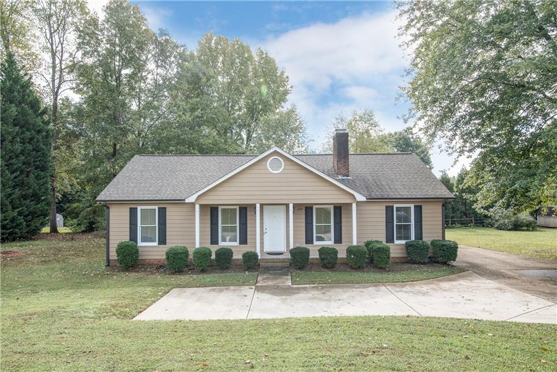This beautiful ranch home is move in ready!
