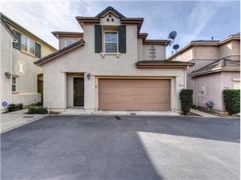 Primary listing photos for listing ID 434358