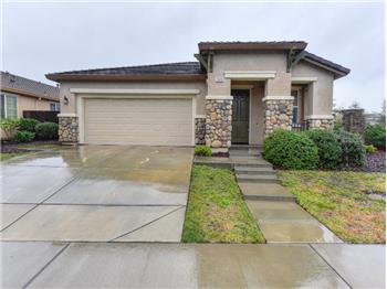 Primary listing photos for listing ID 464510