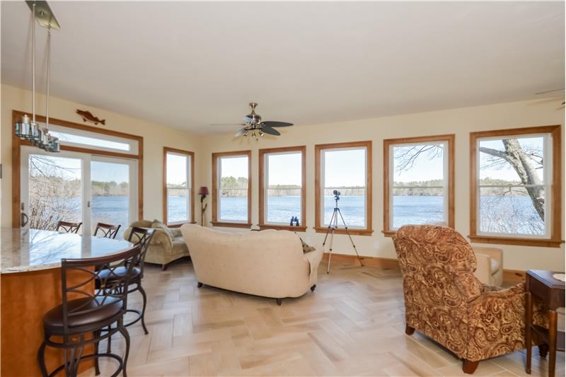 Livingroom overlooking the water!