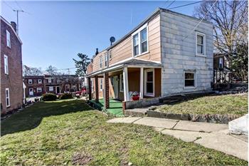 Primary listing photos for listing ID 446205