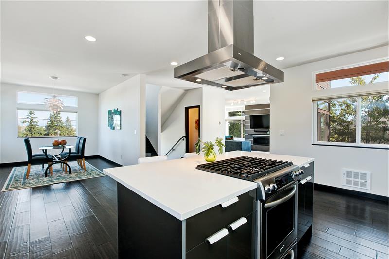 Entertain easily!