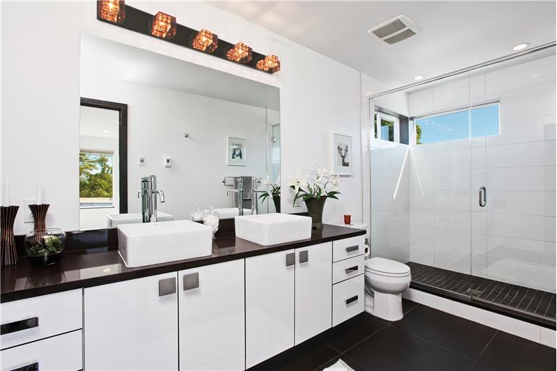 Master en-suite