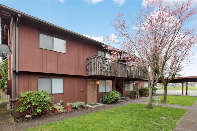 Cash Flow 4-plex in Buckley!