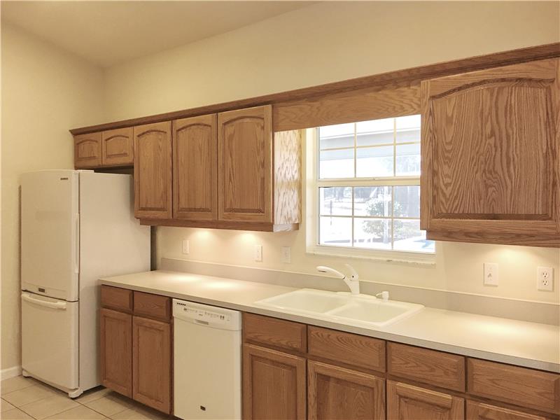 Plenty of Cabinets