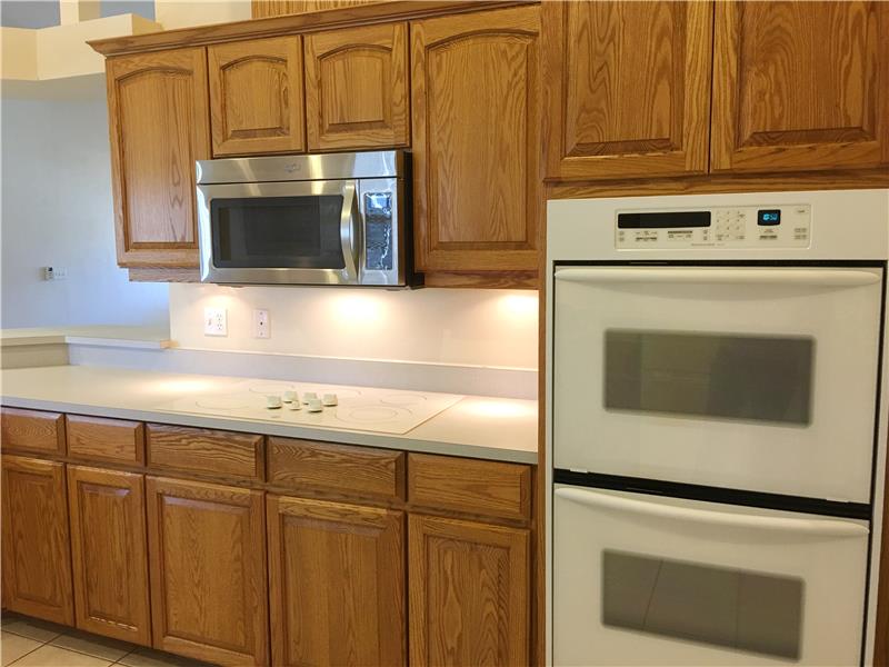 Double Ovens Glass Cook Top
