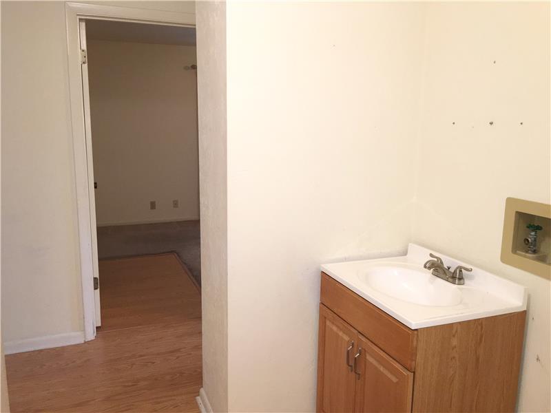 Additional Sink in Laundry Room