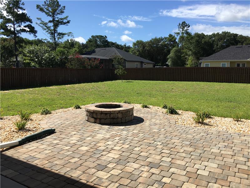 Paver Lanai with Fire Pit