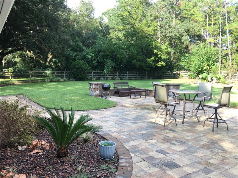 Outdoor Entertaining Area