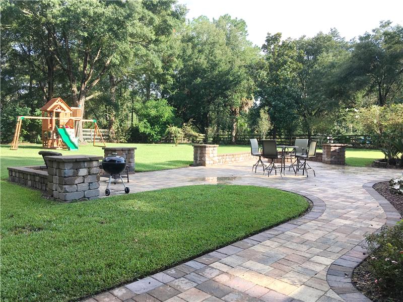 Outdoor Entertaining Area