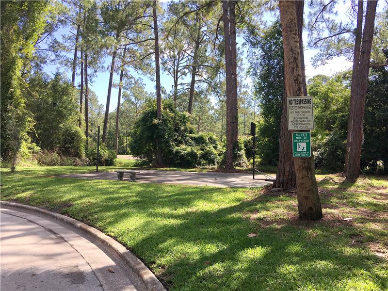 Park Like Setting on Cul-De-Sac