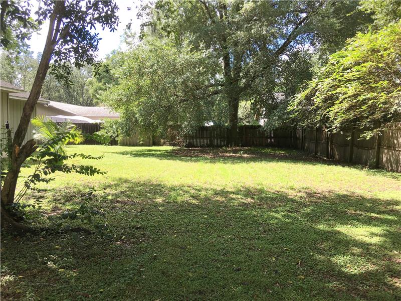 Large Fenced Back Yard