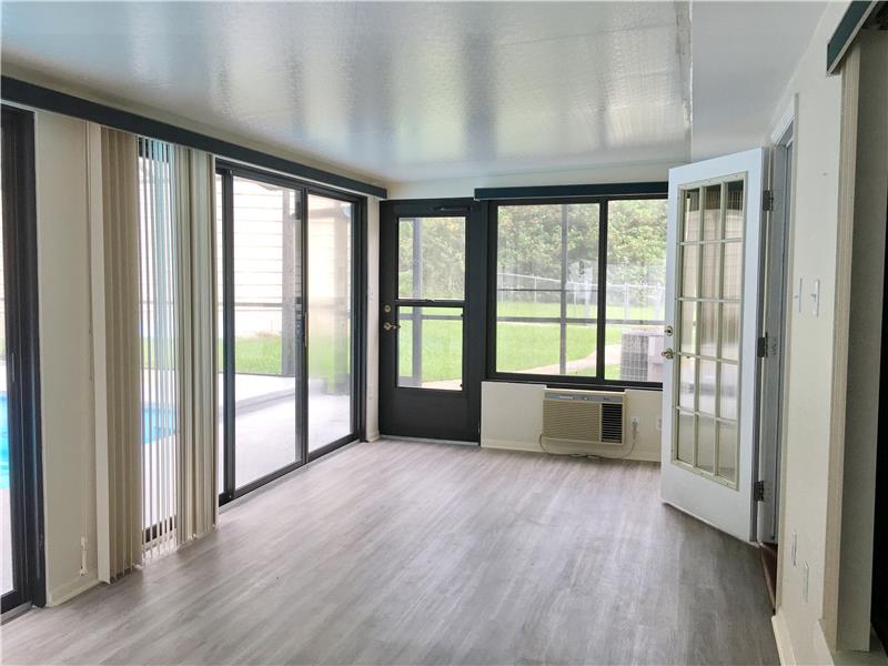 Sunroom 10 x 22 Under AC