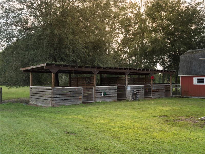 4 Stall Horse Barn