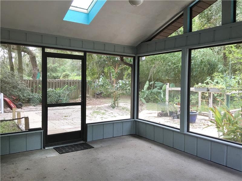 Screened Patio