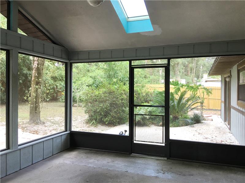 Screened Patio