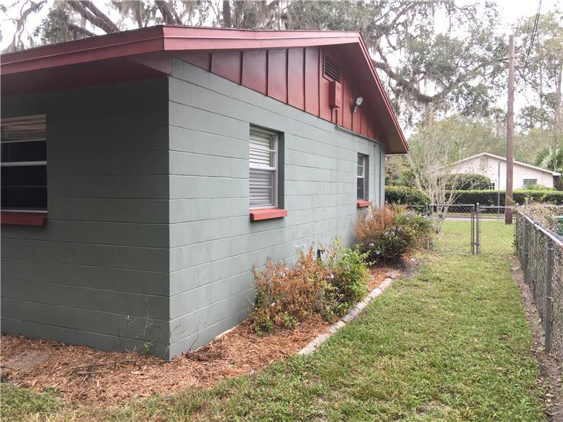 South Side Yard