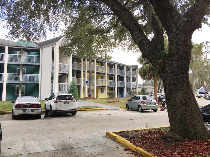 Oakbrook Walk Condominiums