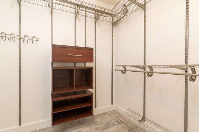 Walk in Closet