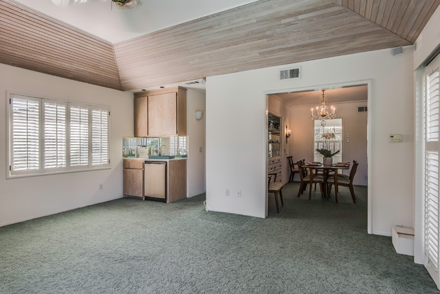 Bright Bonus Room with a Wet Bar