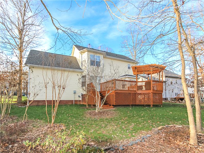 Lot backs to common area with walking trail