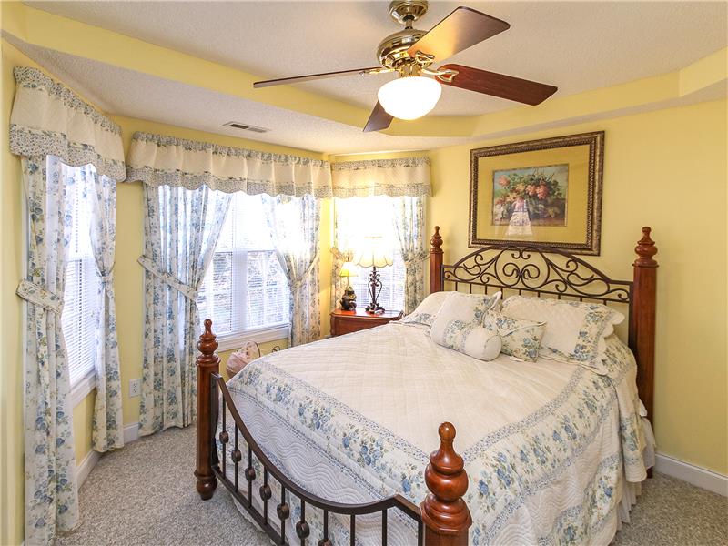 Secondary bedroom with bay window area