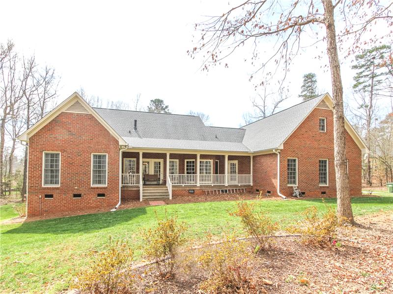 Full brick exterior around rear of home