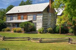 Primary listing photos for listing ID 419772