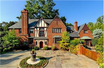 Primary listing photos for listing ID 425369