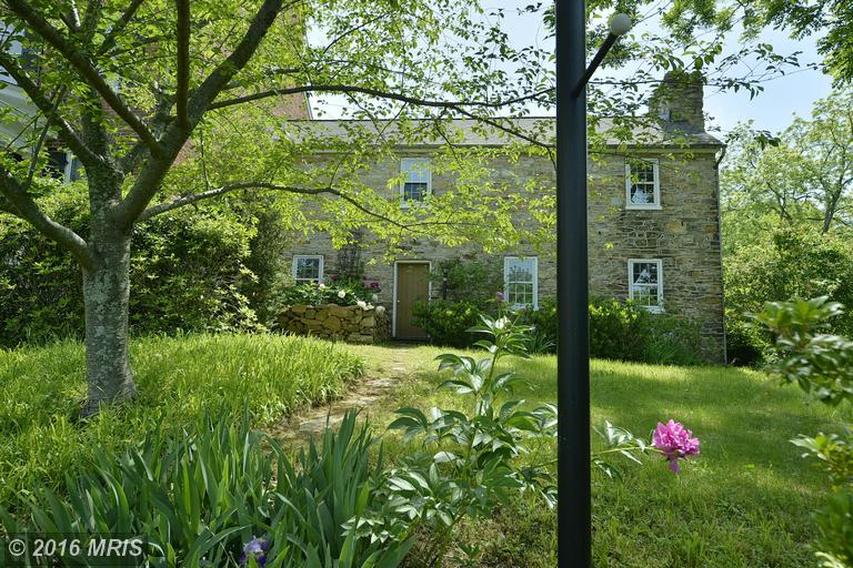 Loyalty Road, Waterford, VA