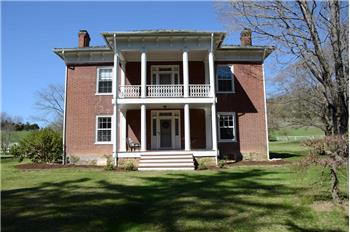 Primary listing photos for listing ID 438562