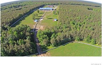 Primary listing photos for listing ID 443903