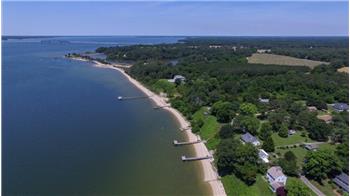 Primary listing photos for listing ID 443945