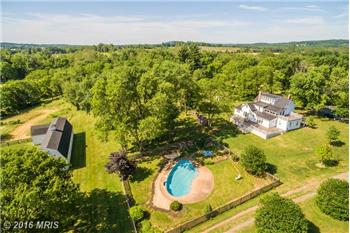 Primary listing photos for listing ID 444120