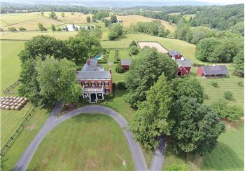 Primary listing photos for listing ID 444155