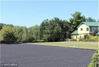 Primary listing photos for listing ID 447952