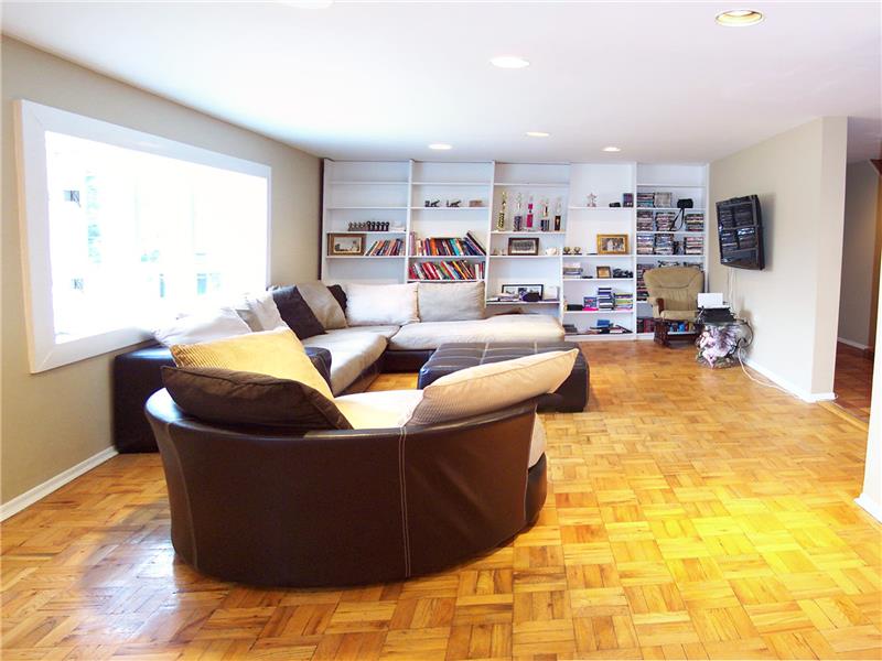Living Room with Parquet wood flooring