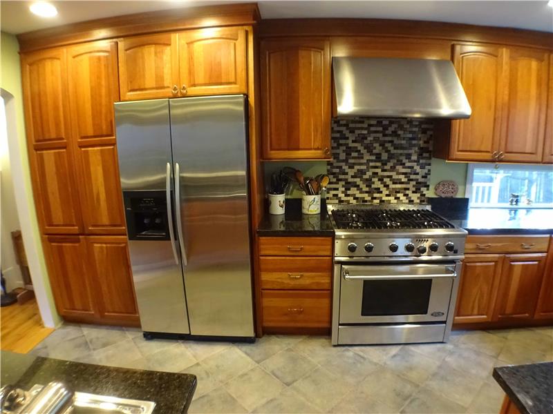 Granite and SS Appliances