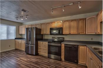 Primary listing photos for listing ID 519372