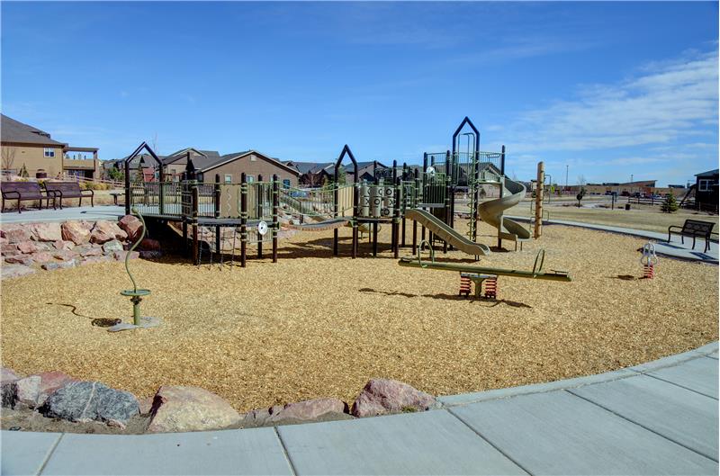 Within walking distance of a second neighborhood park!