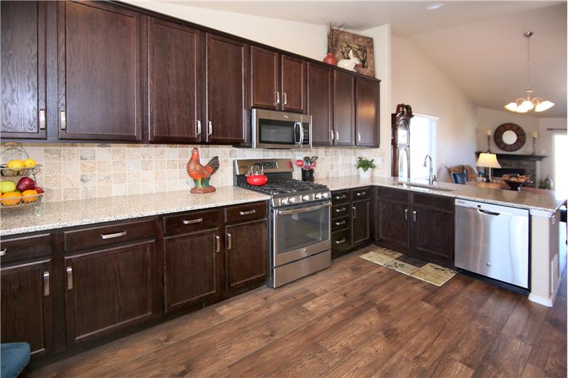 Stainless steel appliances and so much storage space!