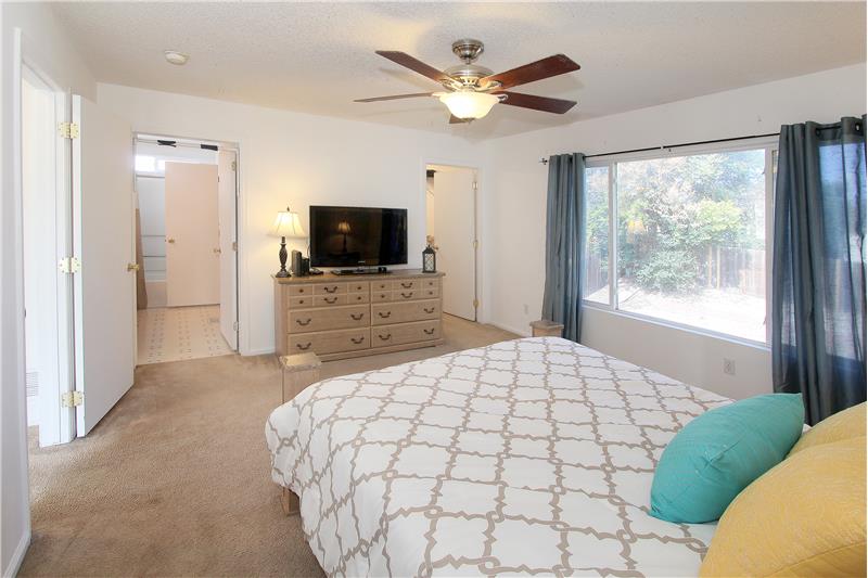 Master bedroom with ceiling fan