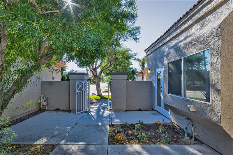 Private entry courtyard