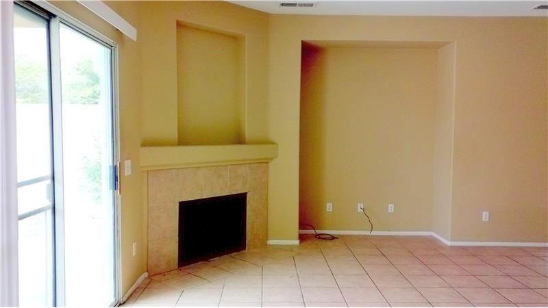 Fireplace in Livingroom