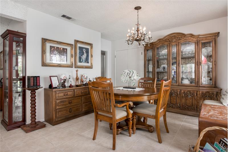 Big Dinig room with large Closet