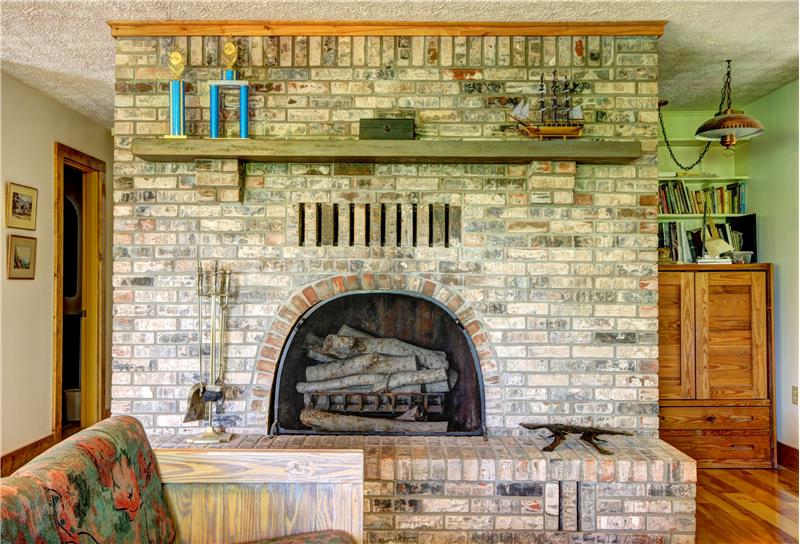 Fireplace at 283 Walleye Rd, Falls of Rough