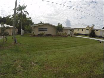 Primary listing photos for listing ID 421072